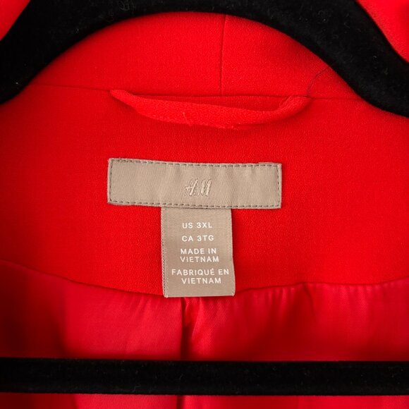 Three Quarter Sleeve Open Front Blazer - Picture 3 of 6